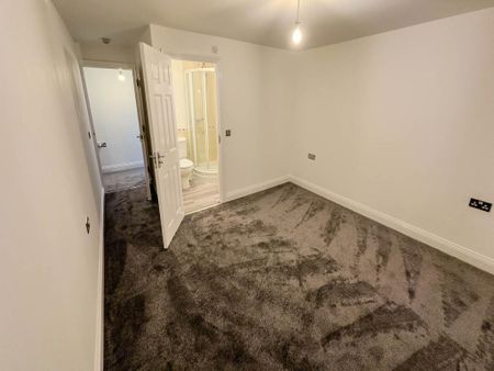2 bedroom flat to rent - Photo 5