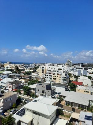A louer appartements du T3 au T5 rue Mazagran à SAINT DENIS - Photo 1