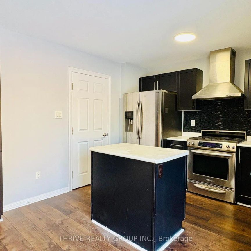 1029 FARMSTEAD. DRIVE - Photo 1