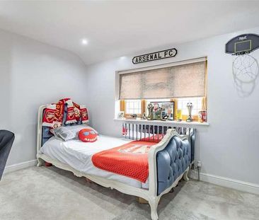 Chivers Square, High Ongar, CM5 - Photo 4