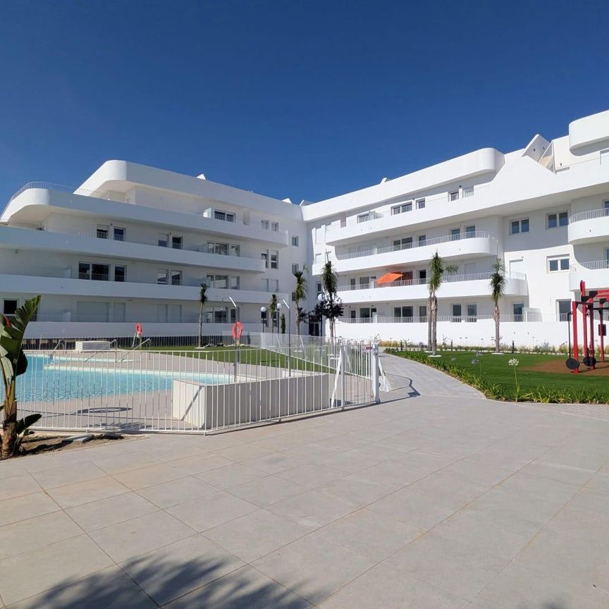 Atico en alquiler en Los Pacos, Fuengirola - Foto 1