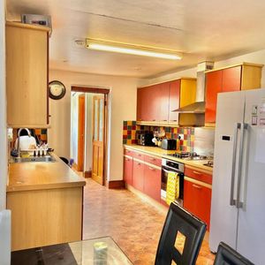 Room in a Shared House, Brookdale Road, E17 - Photo 3