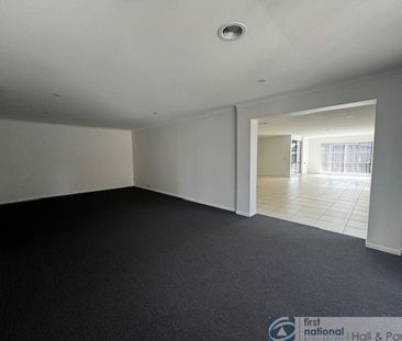 4 Robusta Avenue, Cranbourne - Photo 3