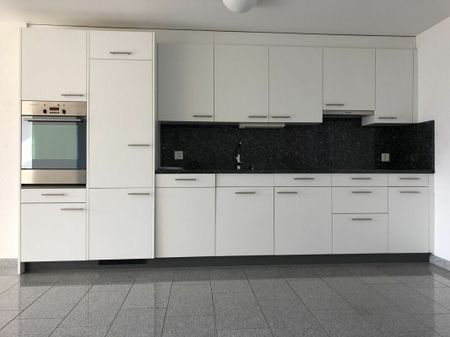 2.5 Room Apartment - Photo 3