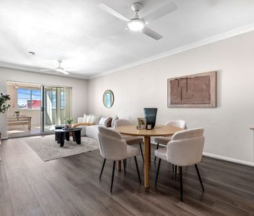 Modern Light-Filled Living with Space, Style & Comfort - Photo 2