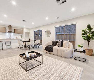 Comfort, Space & Convenience in the Heart of Werribee - Photo 2
