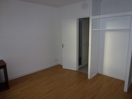 Location Appartement 2 pièces 37m² PUISSEGUIN 33570 - Photo 2