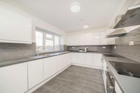 Studio to rent - Photo 5