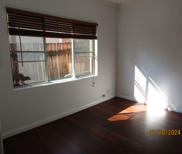 1/5 South Creek Rd, Dee Why, NSW 2099 - Photo 4