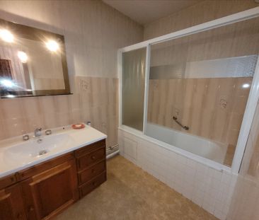 Location Appartement 3 pièces 73m² - Photo 1