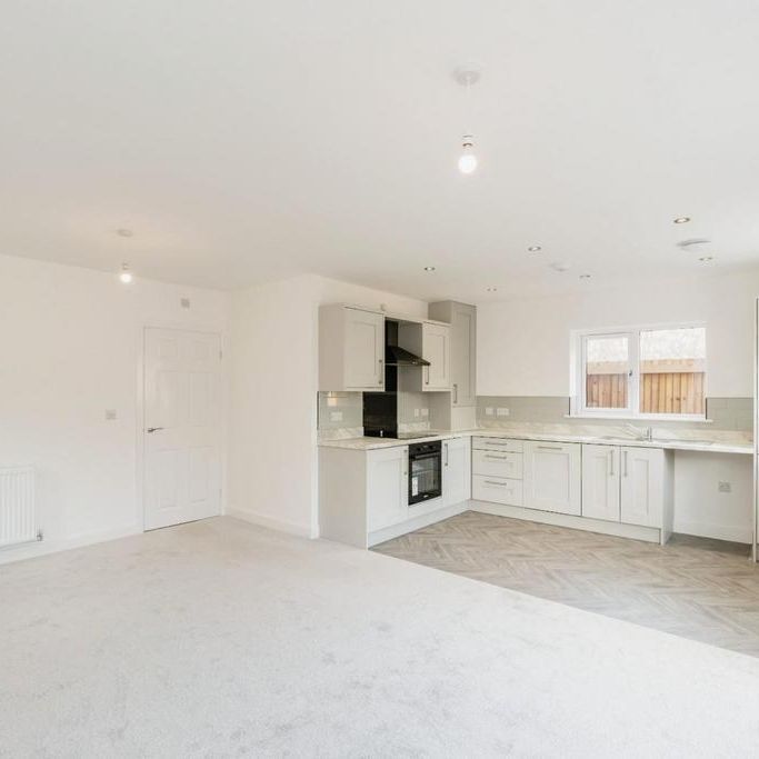 2 bedroom bungalow to rent - Photo 1