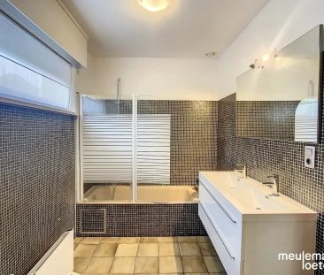 Ruime opgefriste woning met zonnepanelen - foto 6