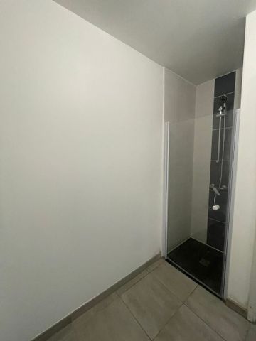 Location Appartement 2 pièces 40m² - Photo 3