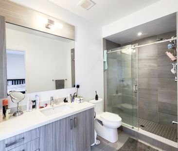 For Lease - 390 Highway 7 N/A Unit# Th 2, Richmond Hill, Ontario - Photo 2