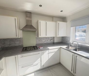 Academia Avenue, Broxbourne - Photo 4