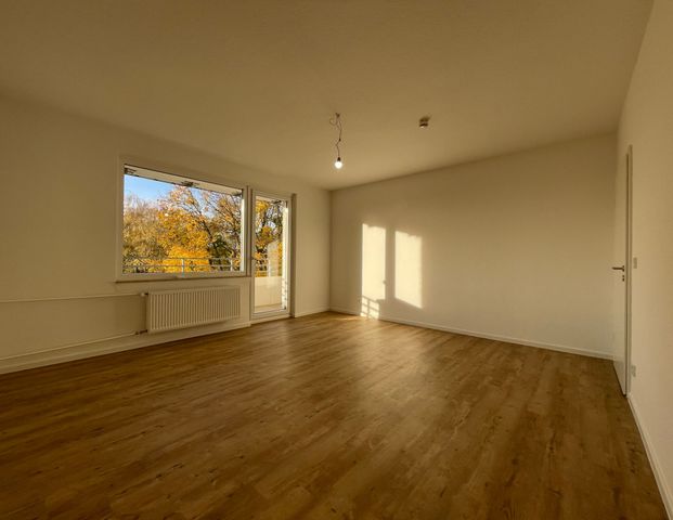 *riesiger Balkon für Wohnzimmer & Schlafzimmer*kernsaniert*Tageslichtbad* - Foto 1