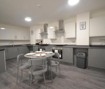 1 bedroom in a house share to rent - Photo 4