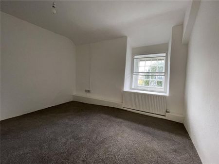 3 bedroom detached house to rent - Photo 4