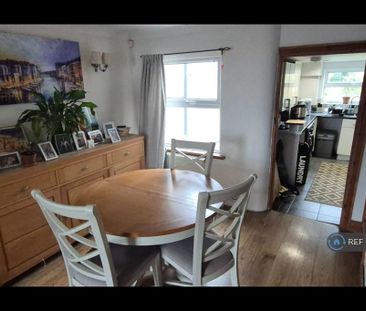 2 bedroom terraced house to rent - Photo 5