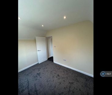 3 bedroom bungalow to rent - Photo 4
