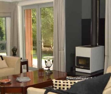 Hilltop Home - Photo 2