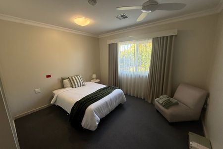 Fully Accessible 2-Bedroom Unit with Private Courtyard - Photo 4