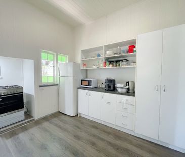 Furnished Room in Prime Red Hill Location - Photo 4