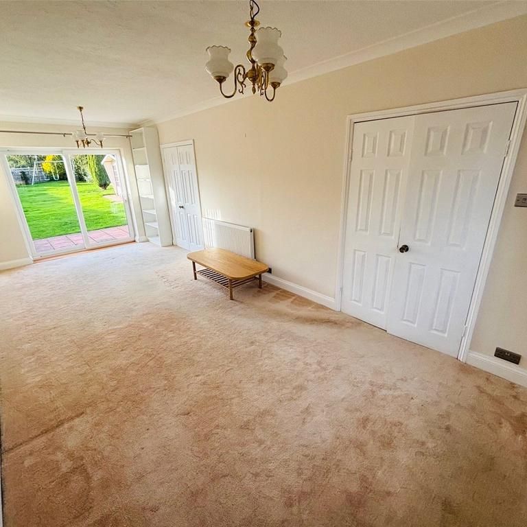 2 bedroom detached house to rent - Photo 1