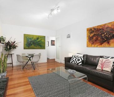 Ground Floor Gem – Central Location - Photo 2