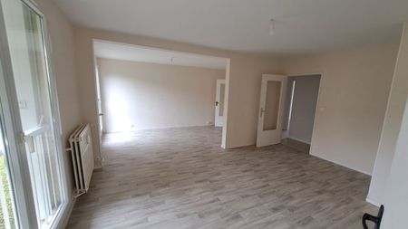 Location appartement T5 93.21m² à Reims (51100) Loyer CC * : 765.16 € Réf : ER.09990 - Photo 5