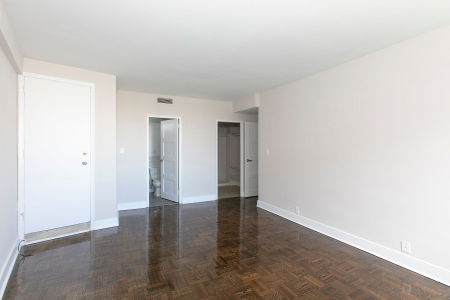 For Lease - 9 Deer Park Crescent Unit# 903, Toronto, Ontario - Photo 3