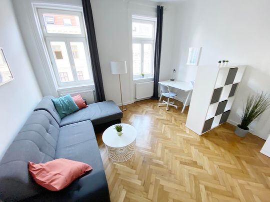 Neustiftgasse Top 28 Zimmer 1 - Photo 1