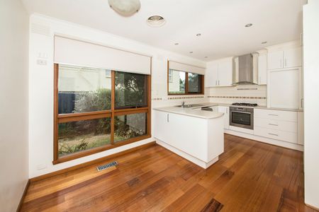 3/8 Holloway Street, Ormond VIC 3204 - Apartment For Rent | Domain - Photo 3