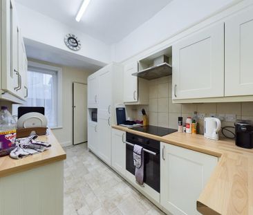 3 bedroom terraced house to rent - Photo 4