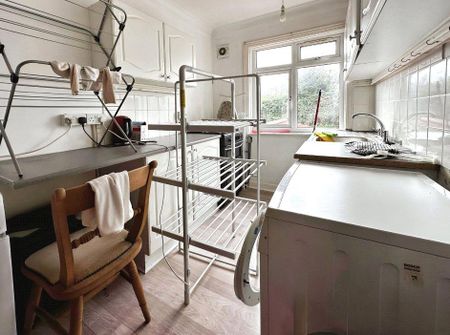 4 bedroom house to rent - Photo 3