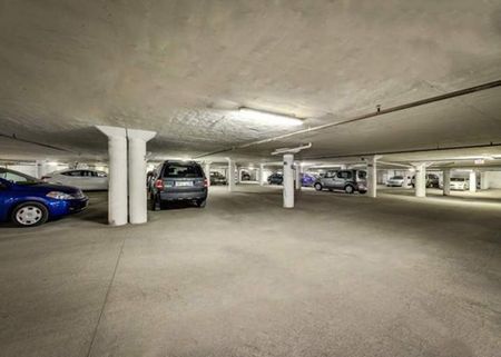 Canterbury Place II - Photo 3