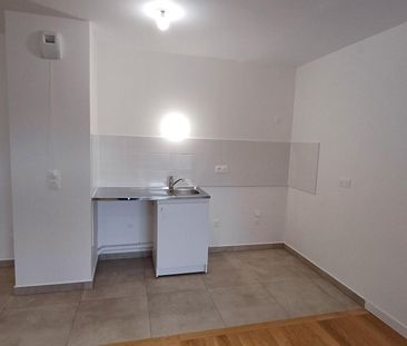location Appartement T2 DE 49.7m² À COURBEVOIE - Photo 6