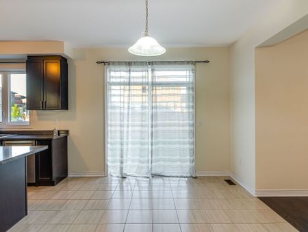 For Lease - 200 Harcourt Crescent, Woodstock, Ontario - Photo 4