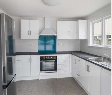 Life By The Beach!! - Photo 1