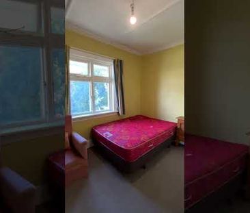Fully Furnished Ensuite Room with Private Bathroom - Photo 2