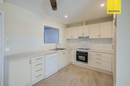31 Rising Street, Shailer Park QLD 4128 - House For Rent - $775 | Domain - Photo 3