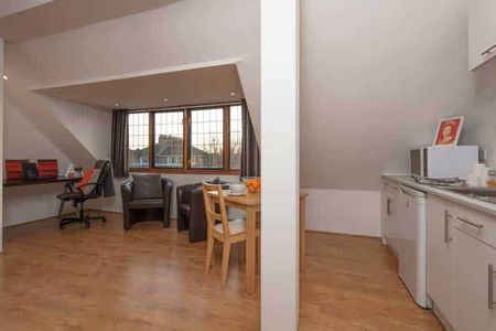 The Penthouse - Photo 2