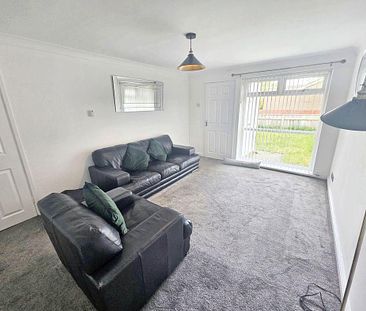 2 bed lower flat to rent in NE23 - Photo 1