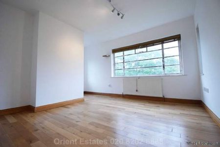 2 bedroom property to rent in London - Photo 2