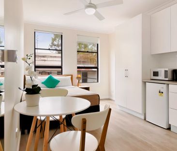 residence near Douglas Street, Sydney - Photo 1