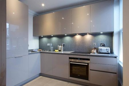 2 bedroom flat to rent - Photo 4