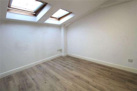 Durford Road, Petersfield, Hampshire, GU31 - Photo 3