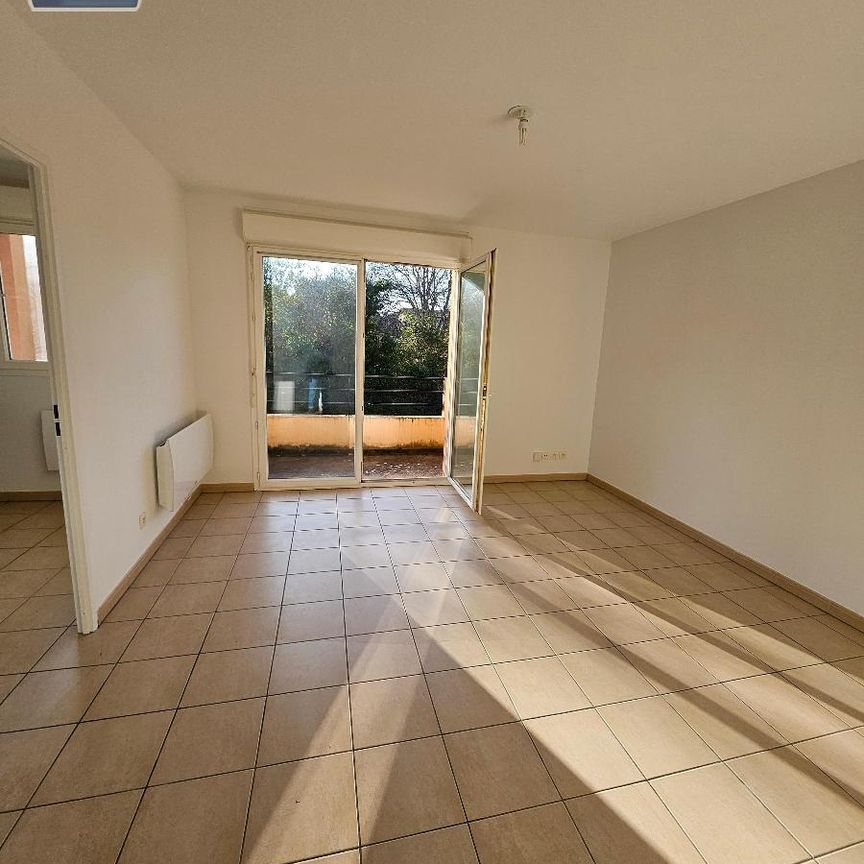 Location Appartement 2 pièces 43m² GALGON 33133 - Photo 1