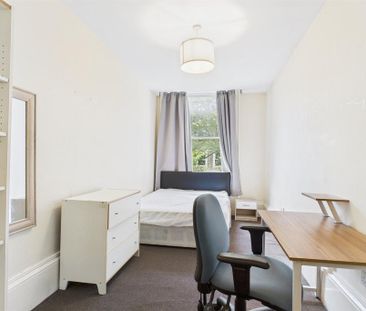 4 bedroom property to rent - Photo 5