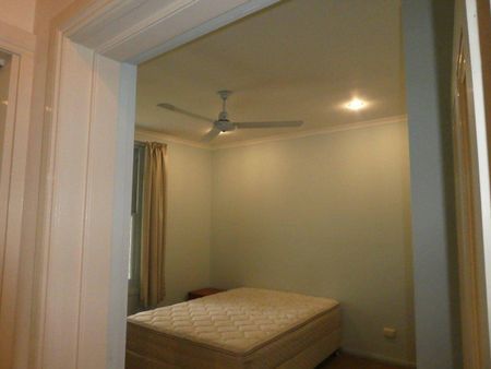 CHARMING 3 BED COTTAGE – 6 MONTH LEASE ONLY - Photo 2